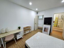 Lucky Plaza (D9), Apartment #458370391